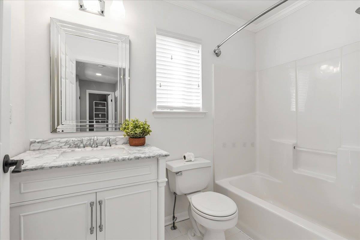 40 Primrose Ln #40, Gillette, NJ 07933