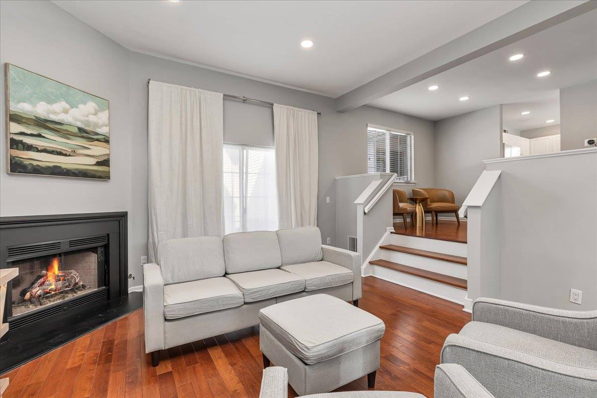 40 Primrose Ln #40, Gillette, NJ 07933