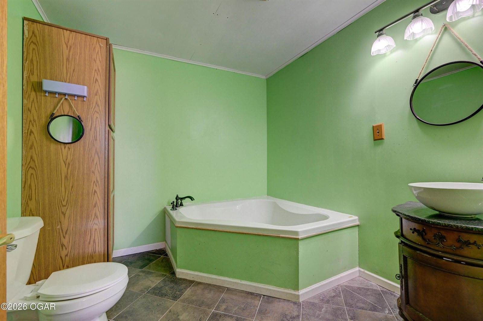 605 South Ozark Avenue, Joplin, MO 64801