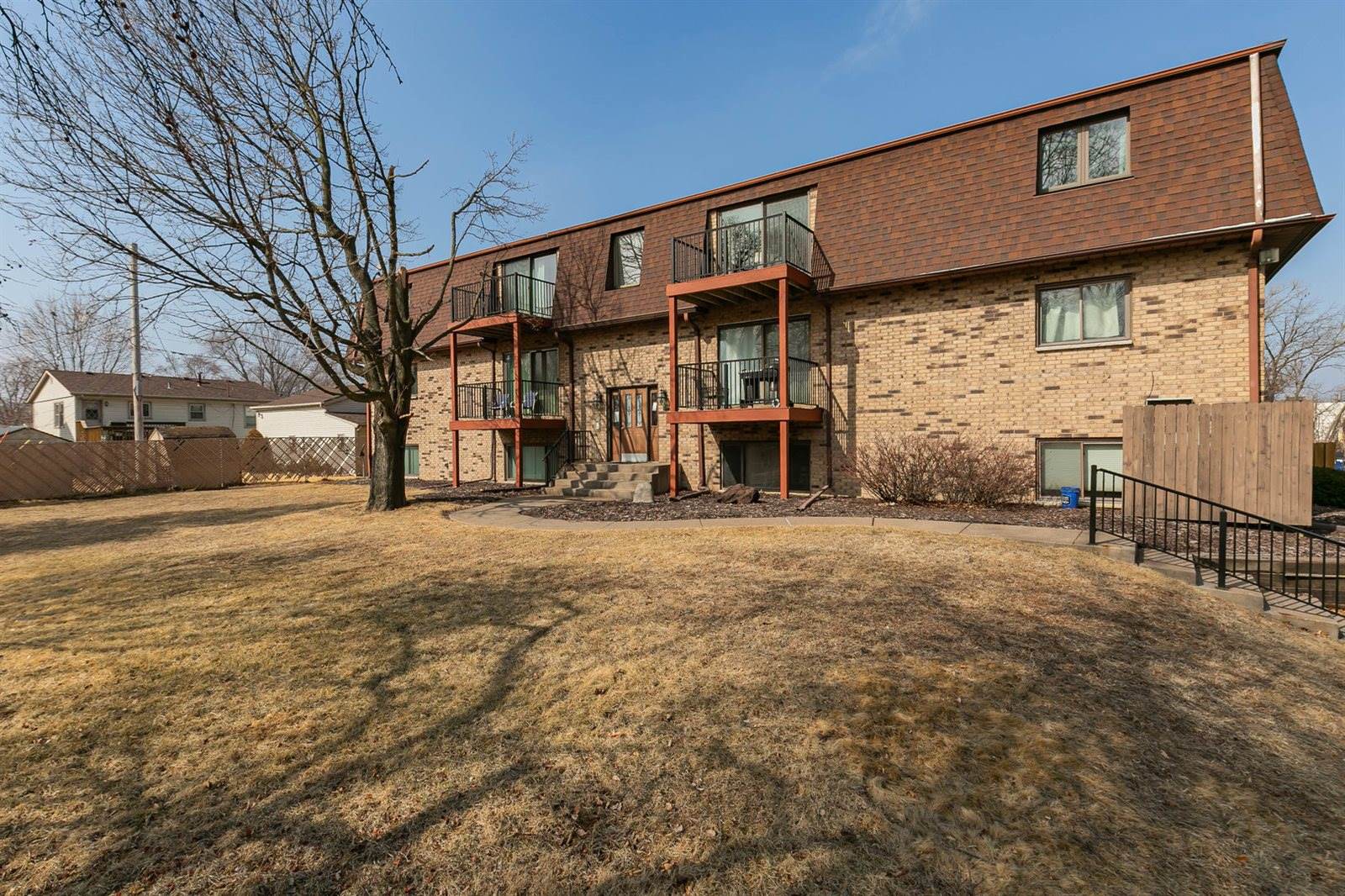 5102 25th Avenue Court, Moline, IL 61265