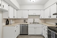 5102 25th Avenue Court, Moline, IL 61265