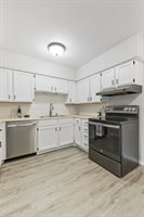 5102 25th Avenue Court, Moline, IL 61265