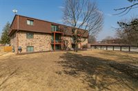 5102 25th Avenue Court, Moline, IL 61265