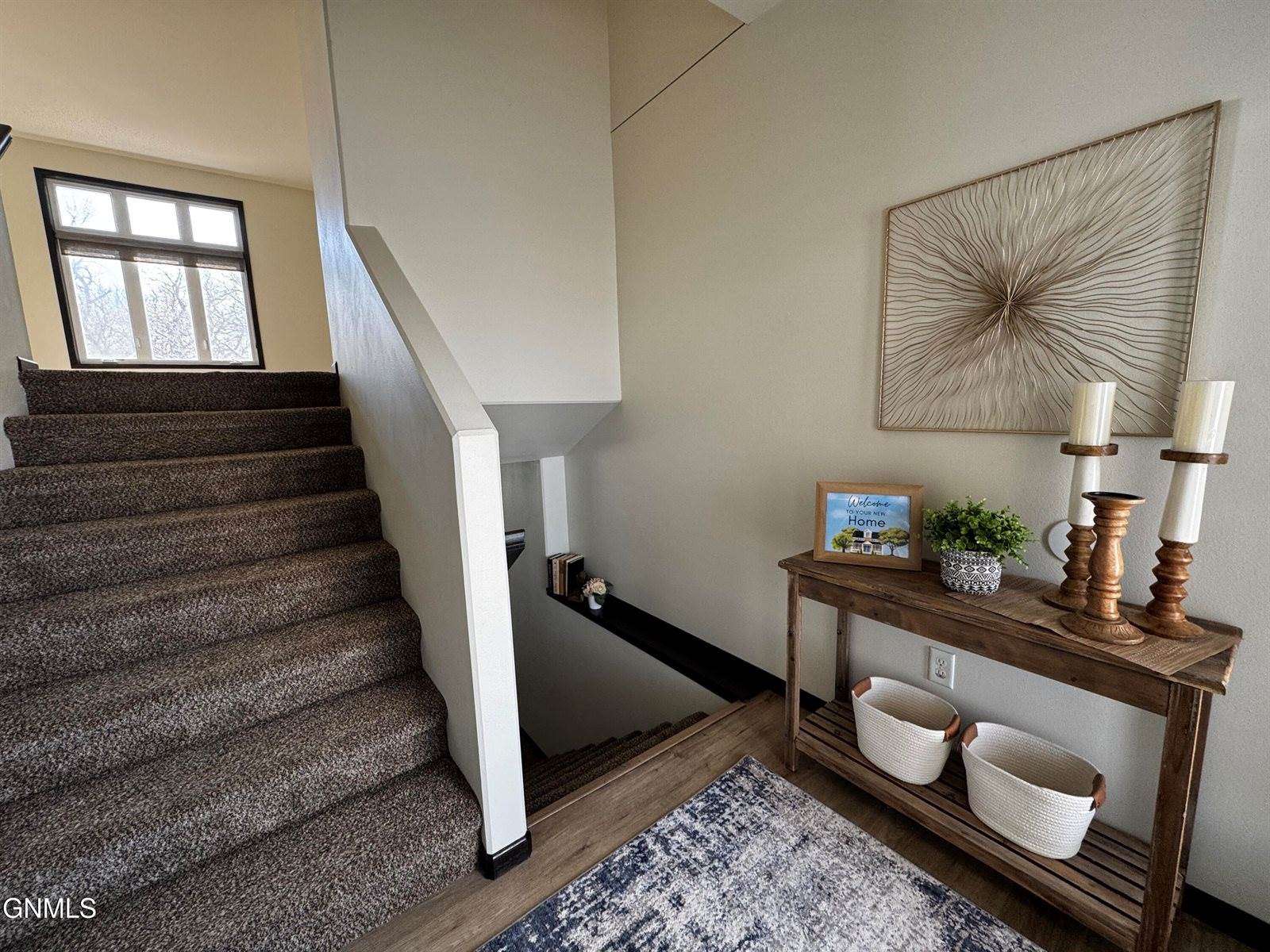 3717 Mckenzie Drive SE, Mandan, ND 58554