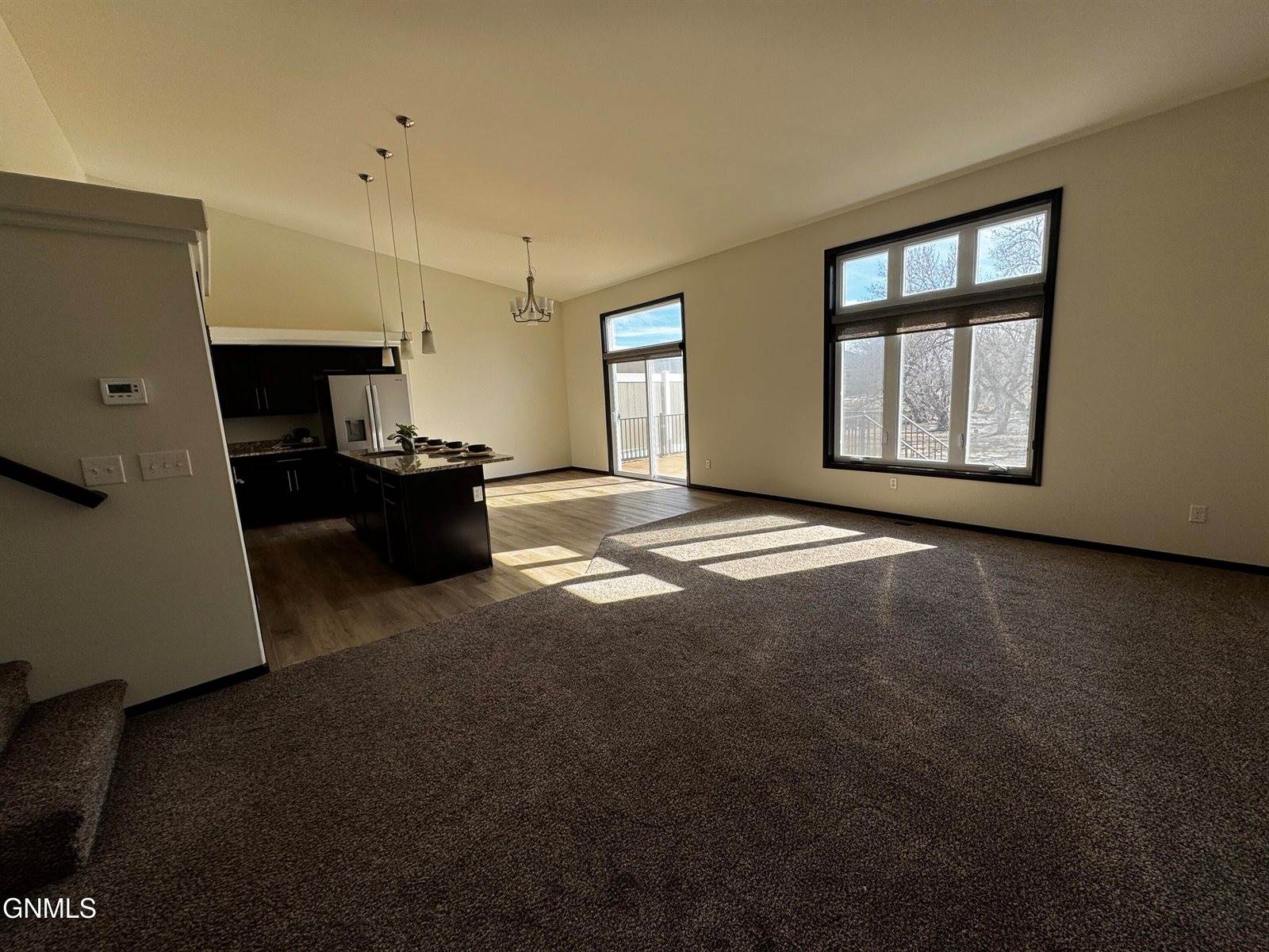 3717 Mckenzie Drive SE, Mandan, ND 58554