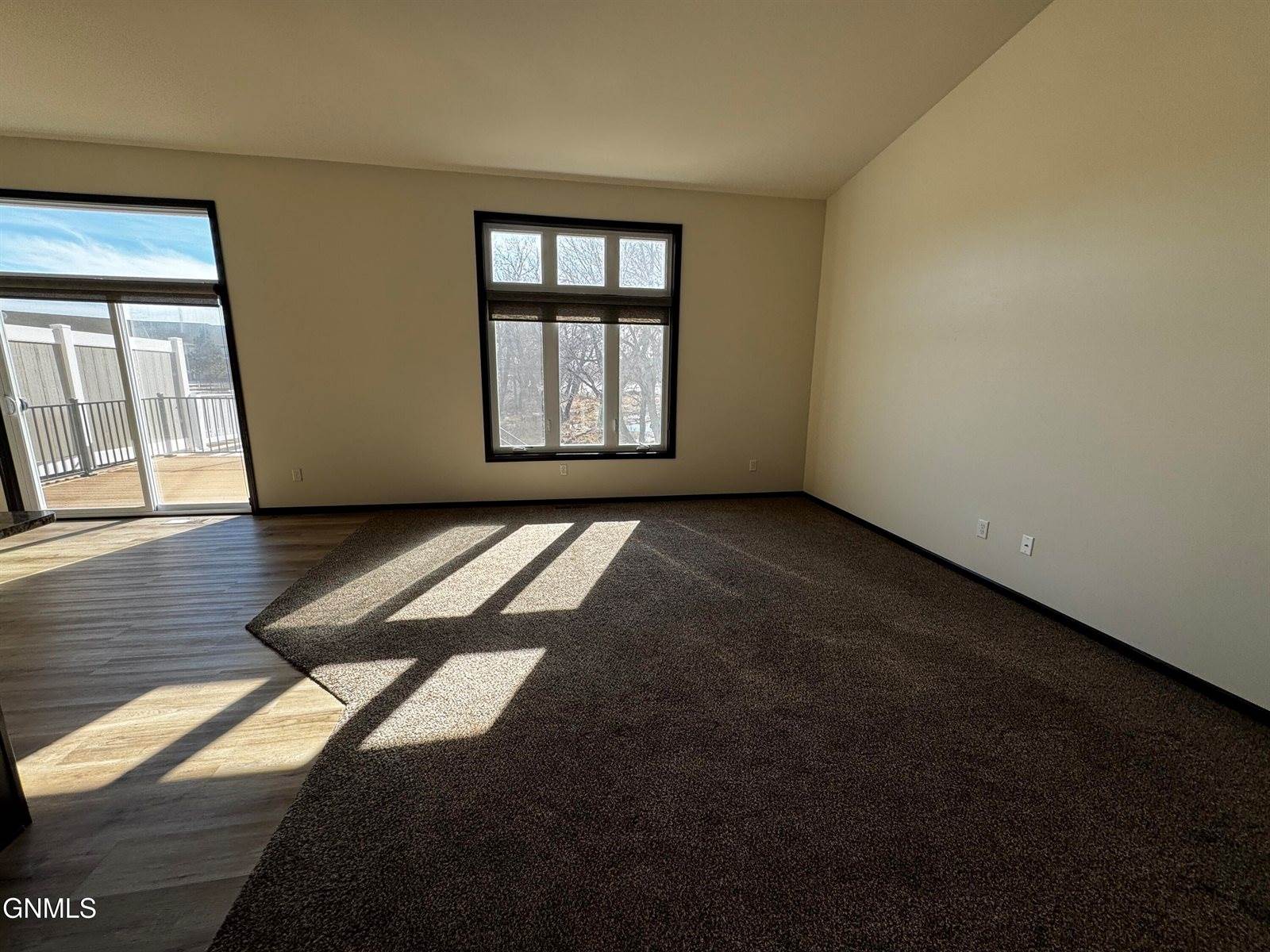 3717 Mckenzie Drive SE, Mandan, ND 58554