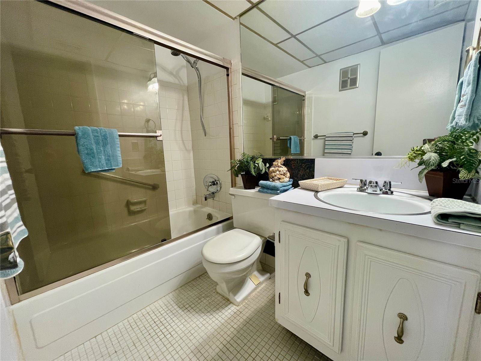 9950 62ND Terrace North, #106, Saint Petersburg, FL 33708