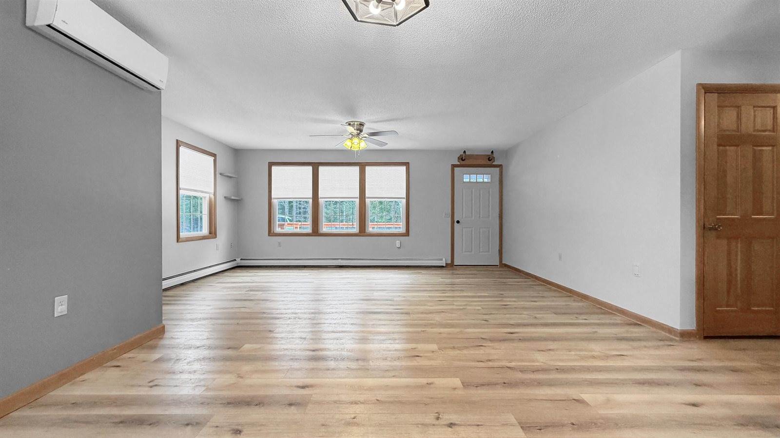 1880 Mattamiscontis Road, Mattamiscontis Township, ME 04457