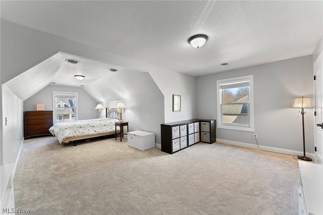 524 Berklee Drive, Poland, OH 44514