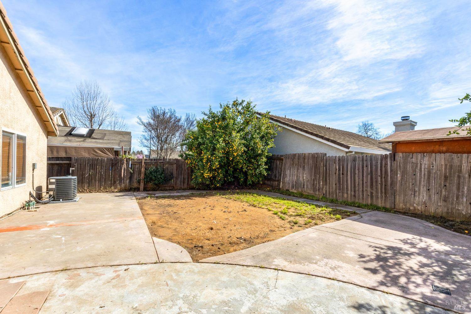 1695 Marenda Drive, Dixon, CA 95620