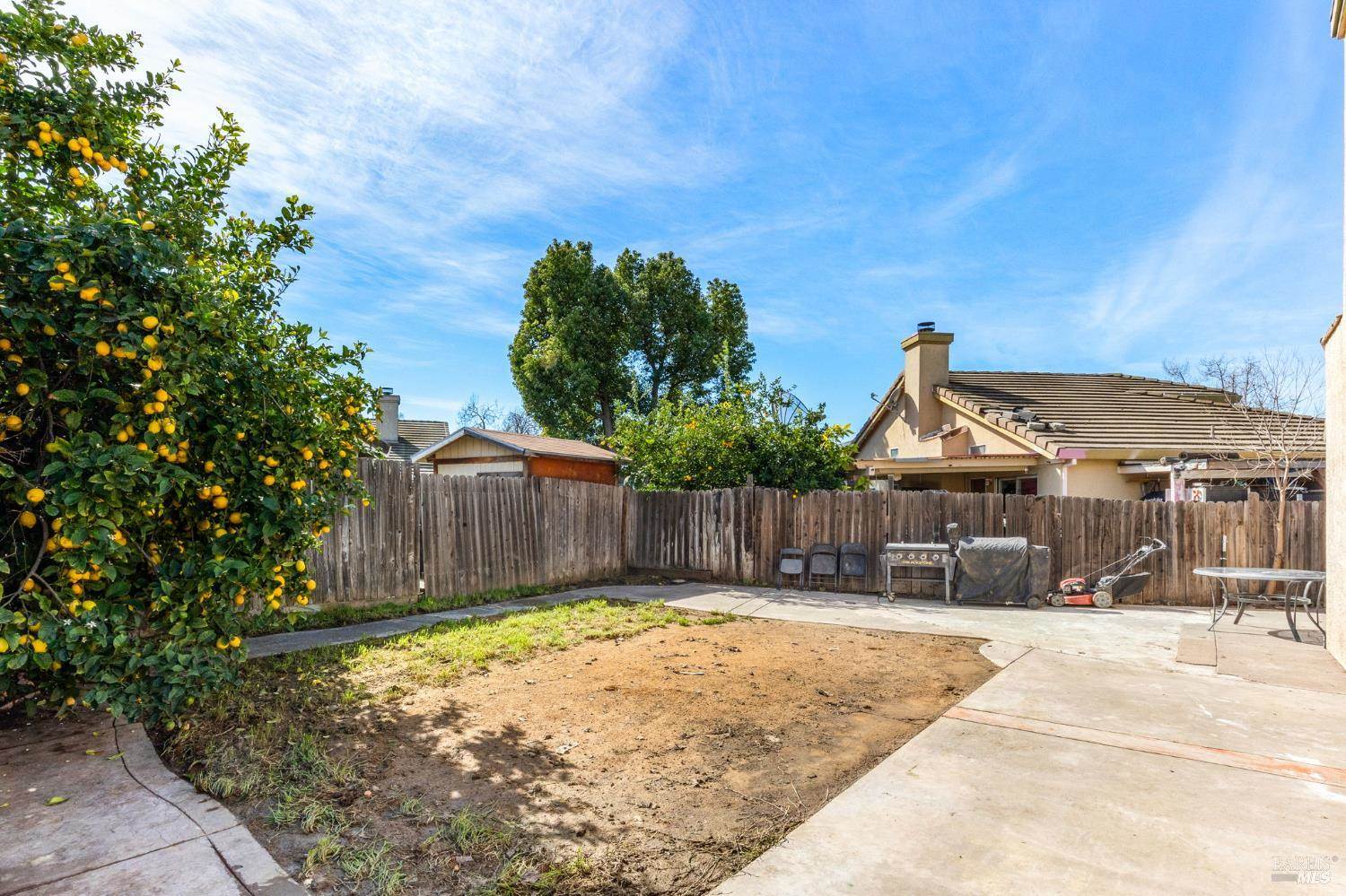 1695 Marenda Drive, Dixon, CA 95620