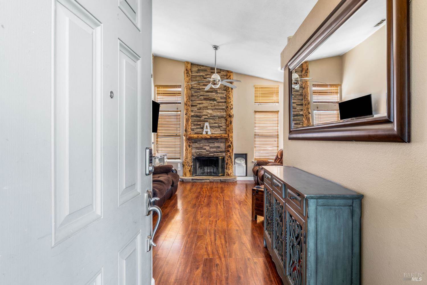 1695 Marenda Drive, Dixon, CA 95620