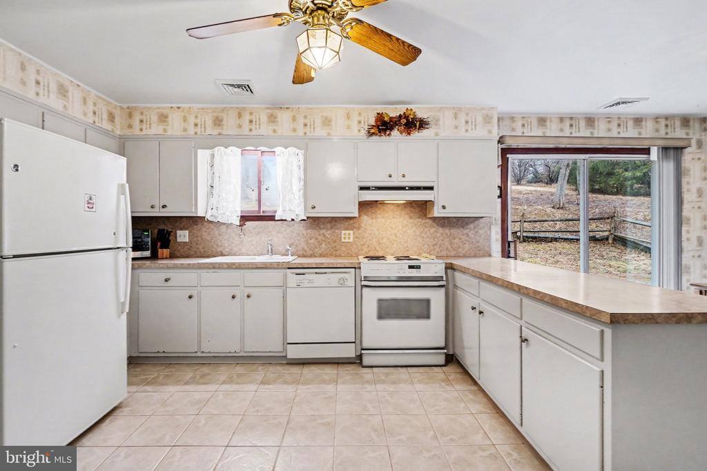 1140 Stoney Creek Road, Dauphin, PA 17018