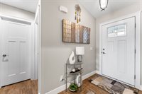 1425 Parkview Lane, Davenport, IA 52807