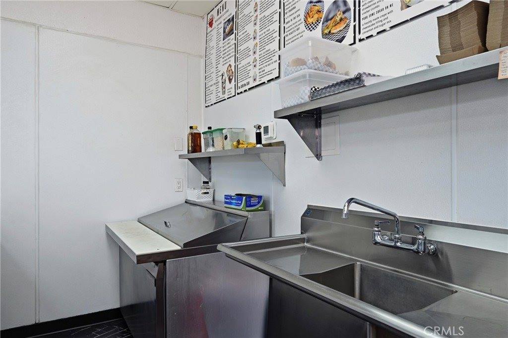 19851 Hartmann Road, Hidden Valley Lake, CA 95467