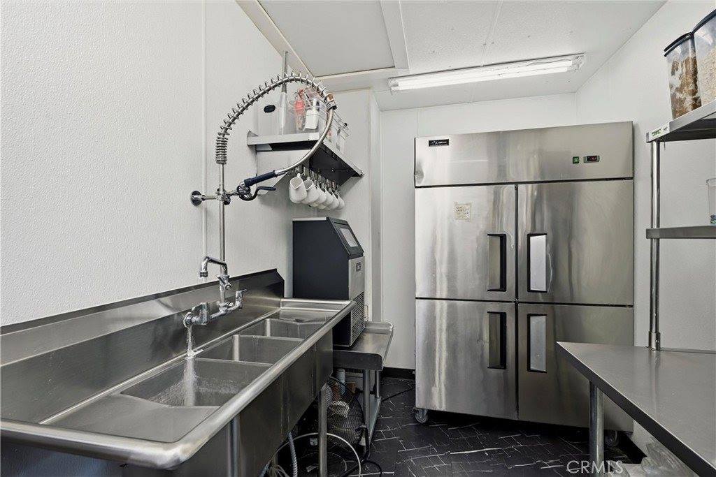 19851 Hartmann Road, Hidden Valley Lake, CA 95467