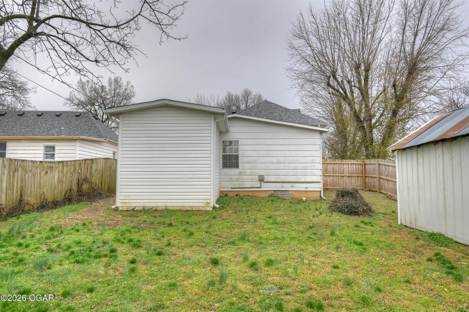 1321 West Nelson Street, Webb City, MO 64870