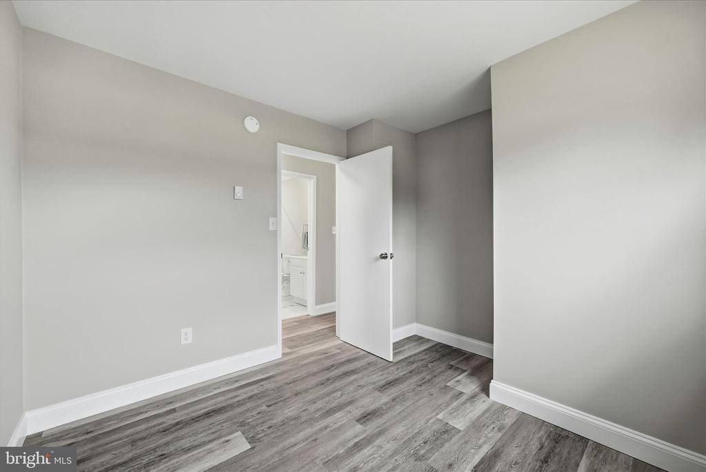 2967 South Pleasant Valley Road, Winchester, VA 22601