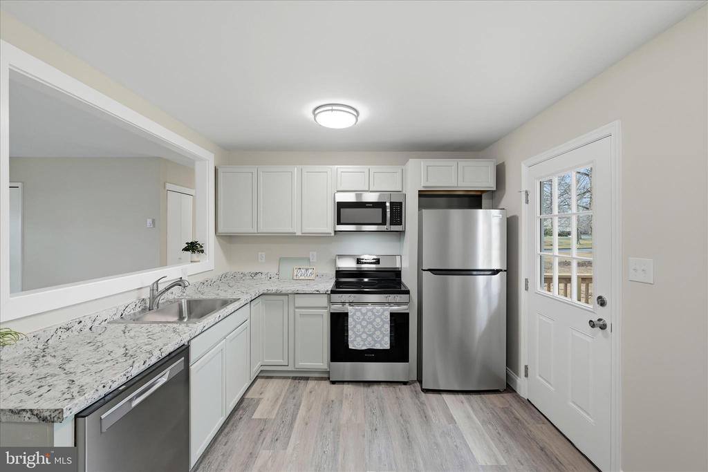 2967 South Pleasant Valley Road, Winchester, VA 22601
