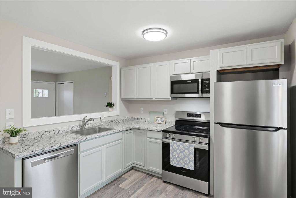 2967 South Pleasant Valley Road, Winchester, VA 22601