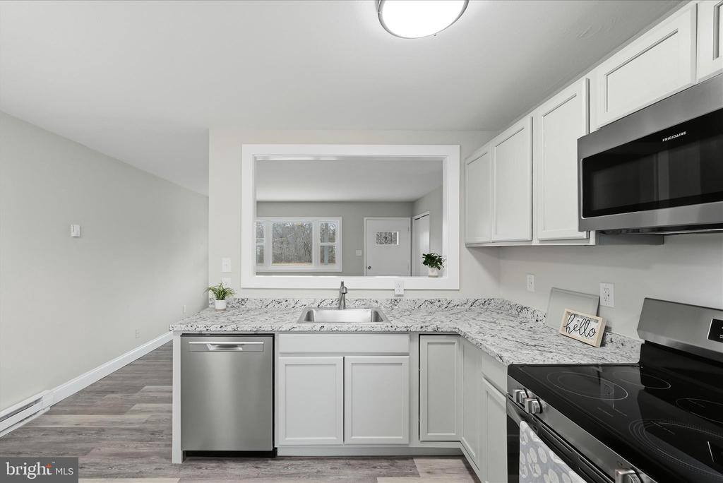 2967 South Pleasant Valley Road, Winchester, VA 22601