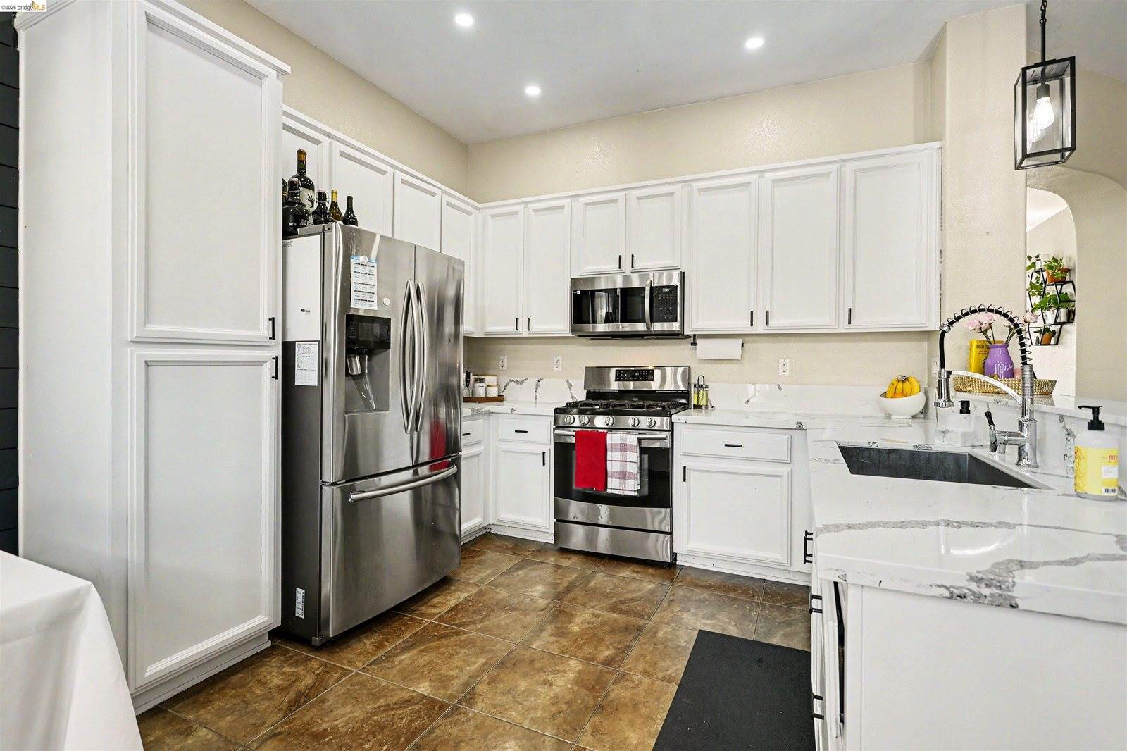 193 Mike Gartrell Cir, Sacramento, CA 95835