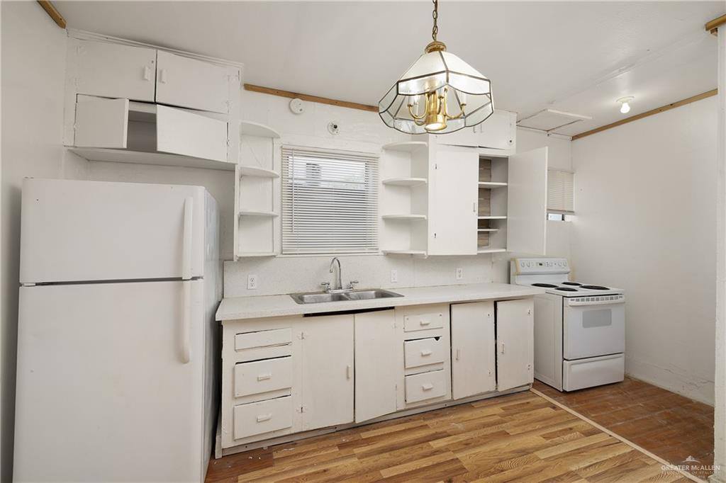 221 West 14th Street, Mission, TX 78572