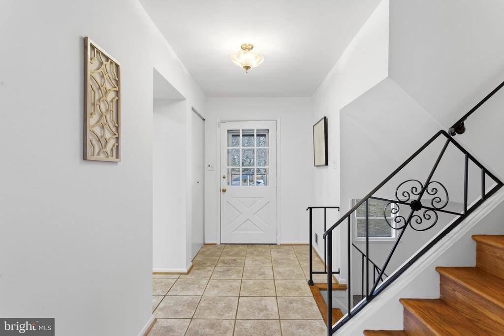 11705 Devilwood Court, Potomac, MD 20854