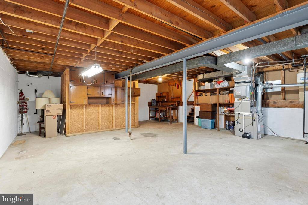 11705 Devilwood Court, Potomac, MD 20854