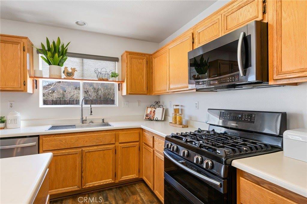 13293 Spicewood Court, Victorville, CA 92392