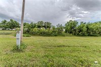 700 & 704 Jerry Drive, Junction City, KS 66441