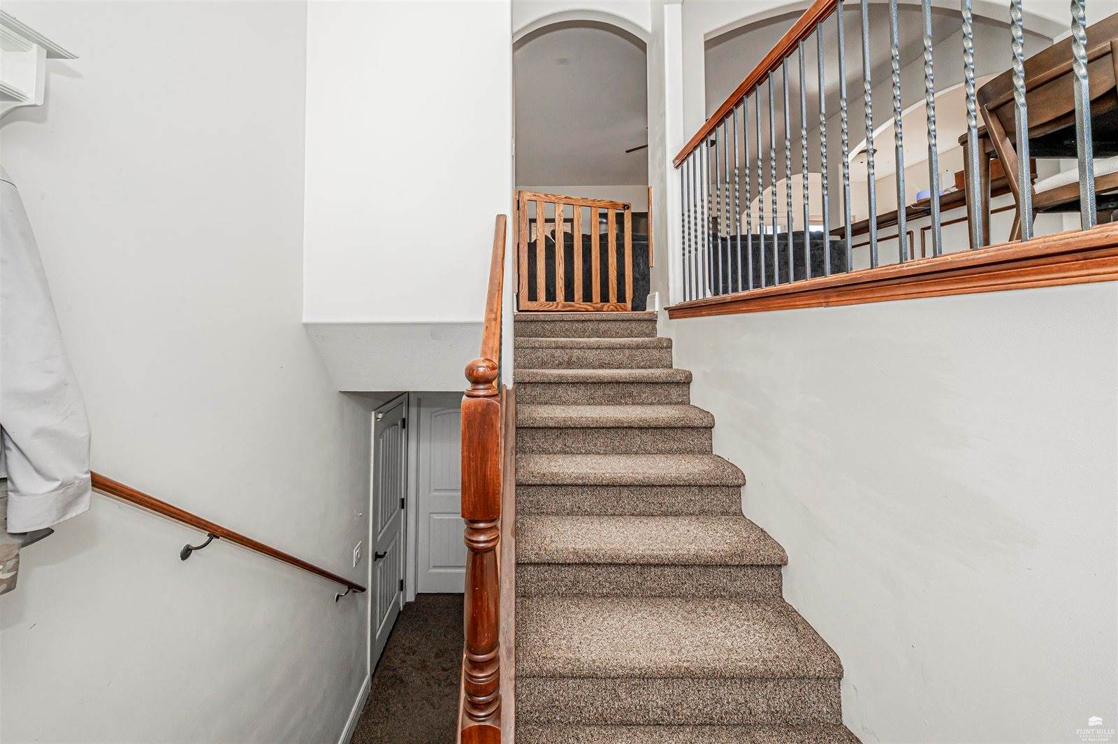 2407 Deer Trail, Junction City, KS 66441