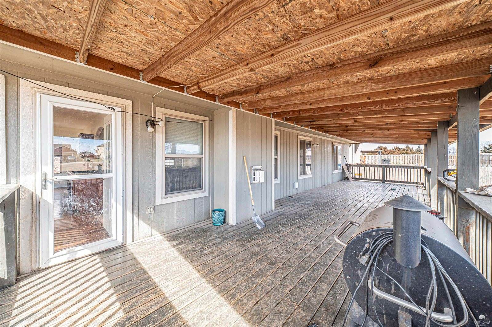 2407 Deer Trail, Junction City, KS 66441