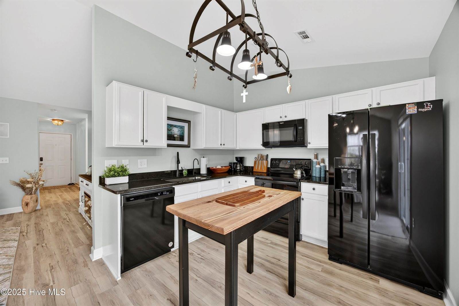 6709 Hailsham Drive, Wilmington, NC 28412