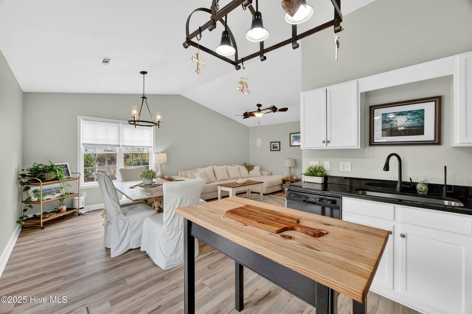 6709 Hailsham Drive, Wilmington, NC 28412