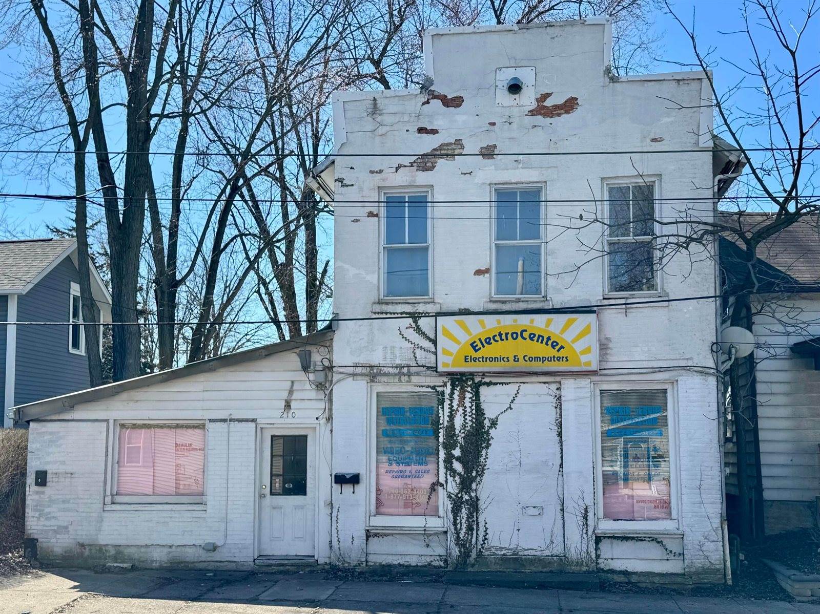 210 East Central Avenue, Delaware, OH 43015