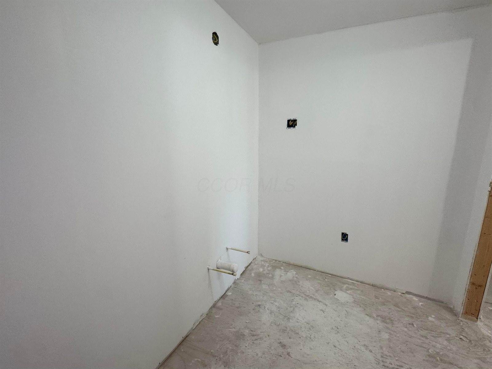 210 East Central Avenue, Delaware, OH 43015