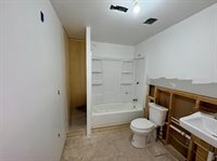 210 East Central Avenue, Delaware, OH 43015