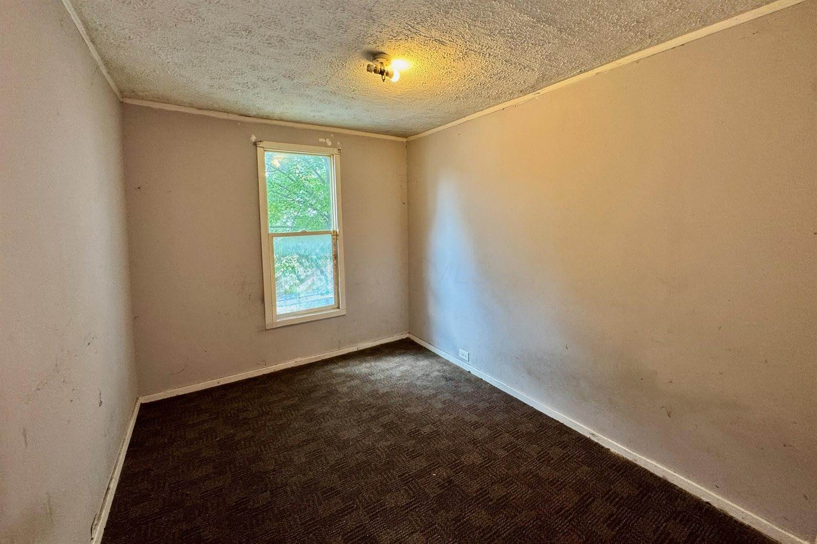 211 East Central Avenue, Delaware, OH 43015