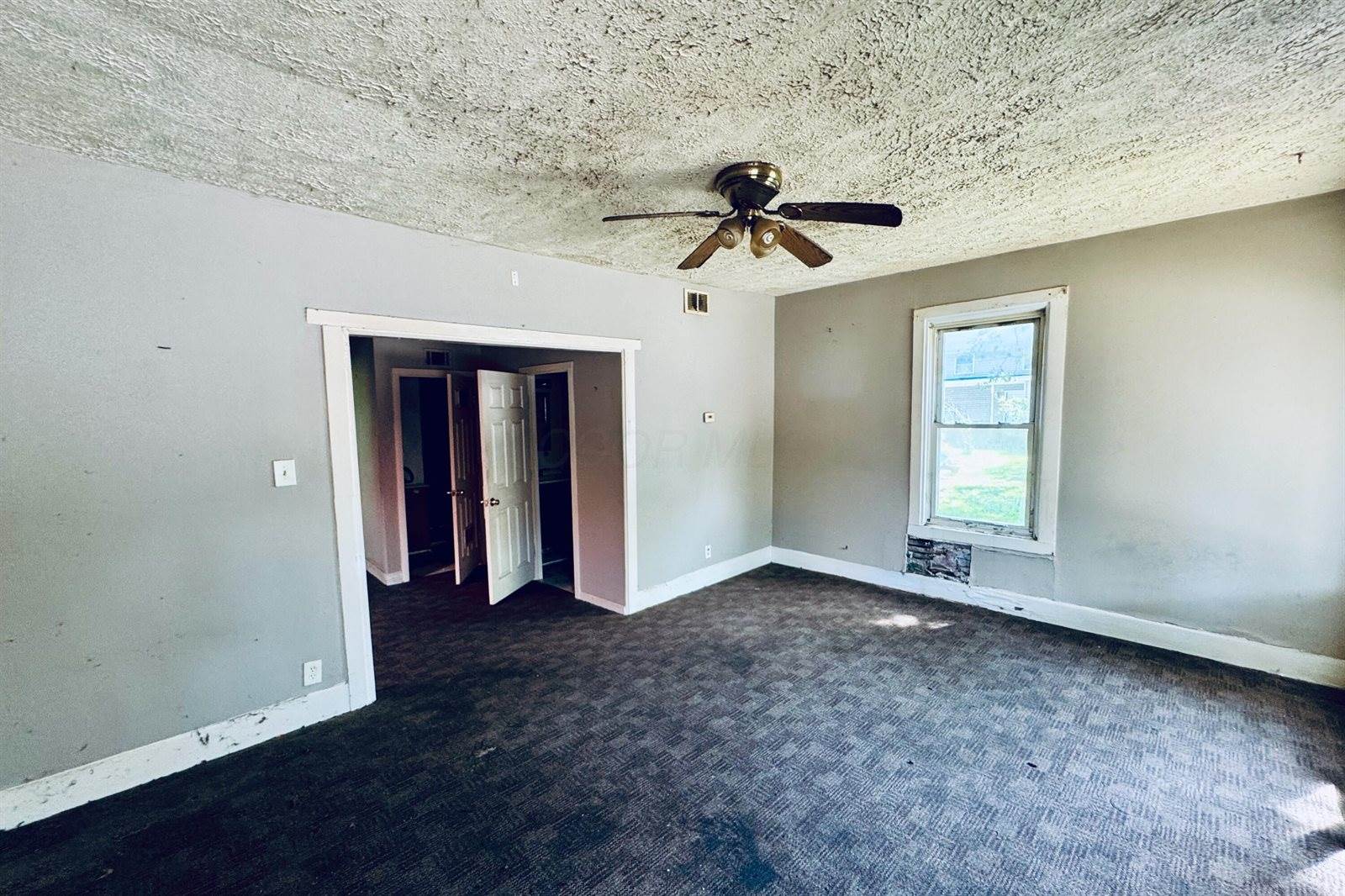 211 East Central Avenue, Delaware, OH 43015