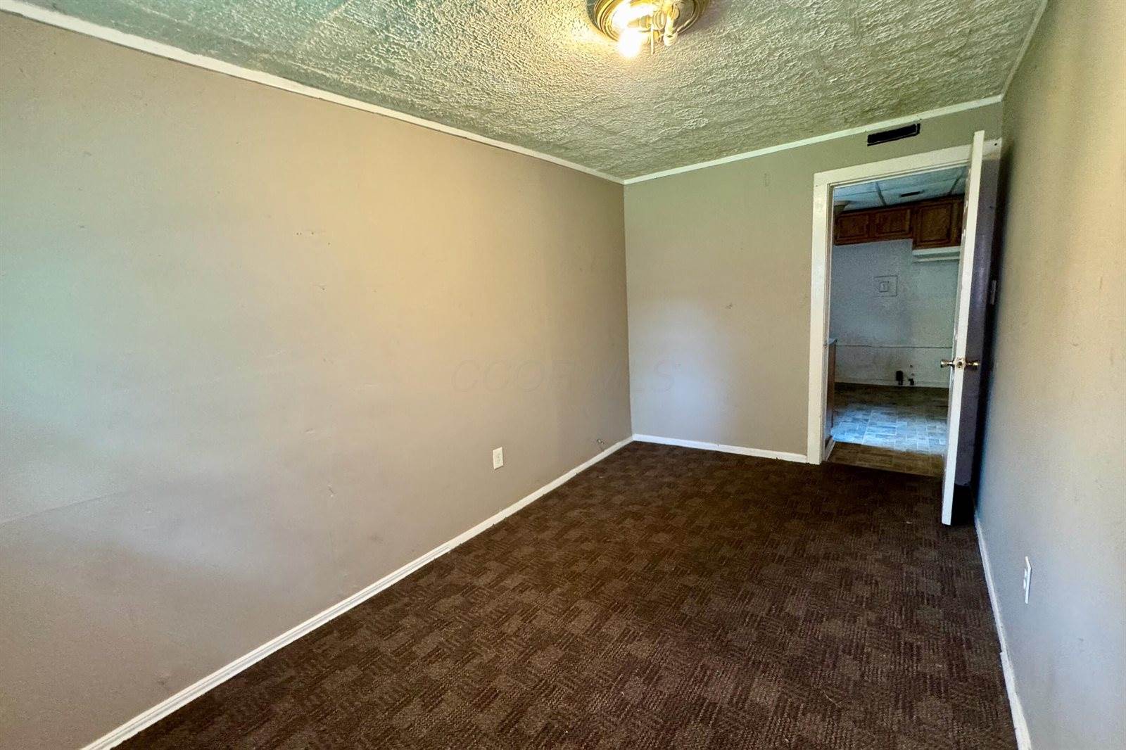 211 East Central Avenue, Delaware, OH 43015
