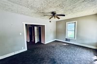 211 East Central Avenue, Delaware, OH 43015