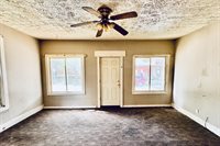 211 East Central Avenue, Delaware, OH 43015
