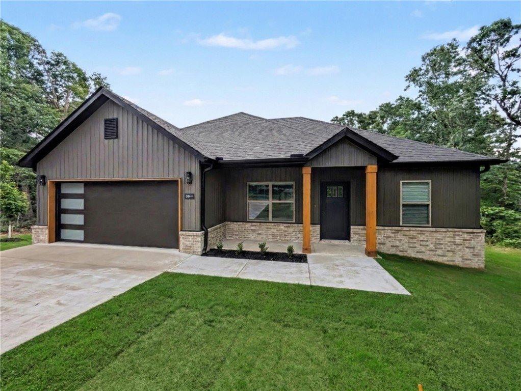 4 Bayloch Lane, Bella Vista, AR 72715