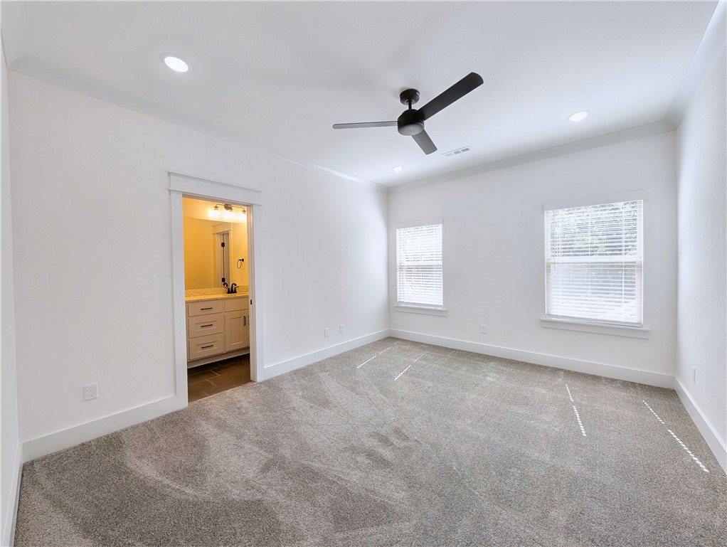 4 Bayloch Lane, Bella Vista, AR 72715