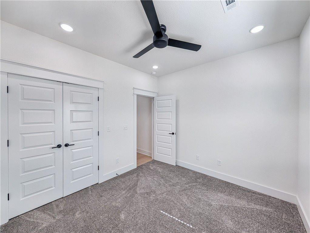 4 Bayloch Lane, Bella Vista, AR 72715