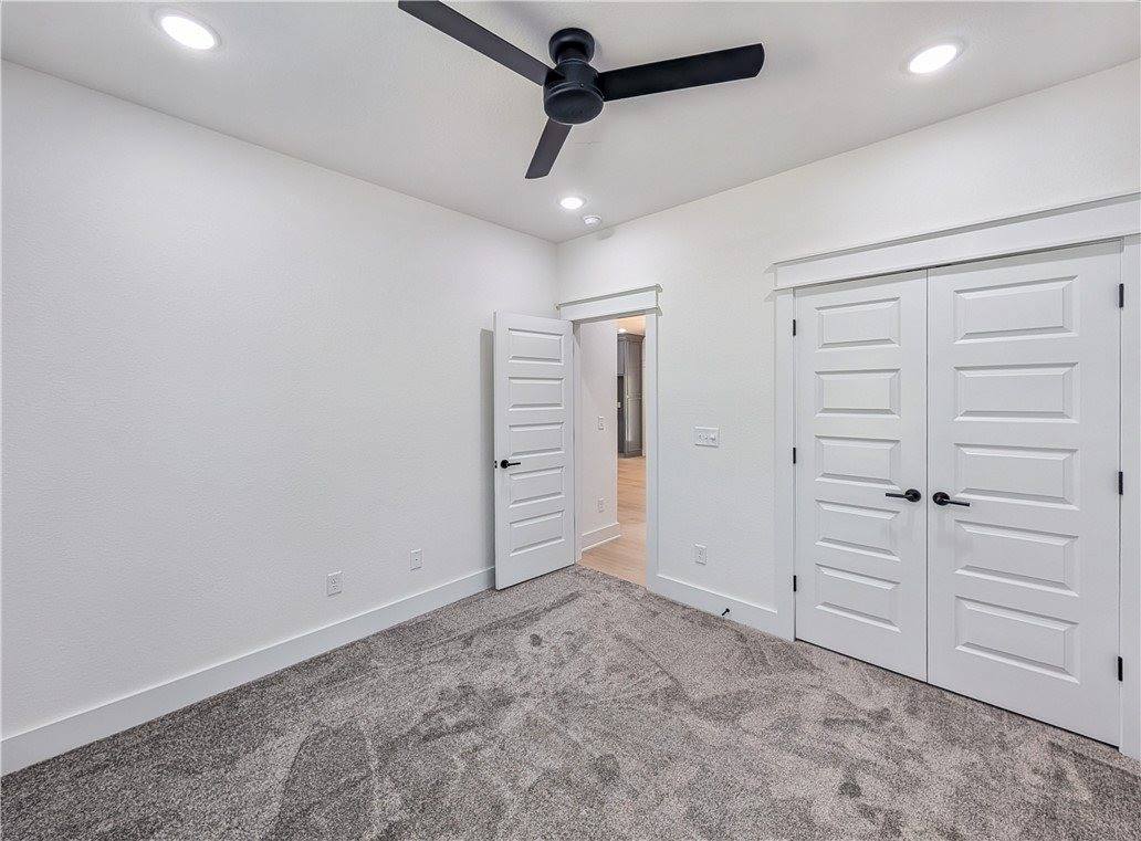 4 Bayloch Lane, Bella Vista, AR 72715