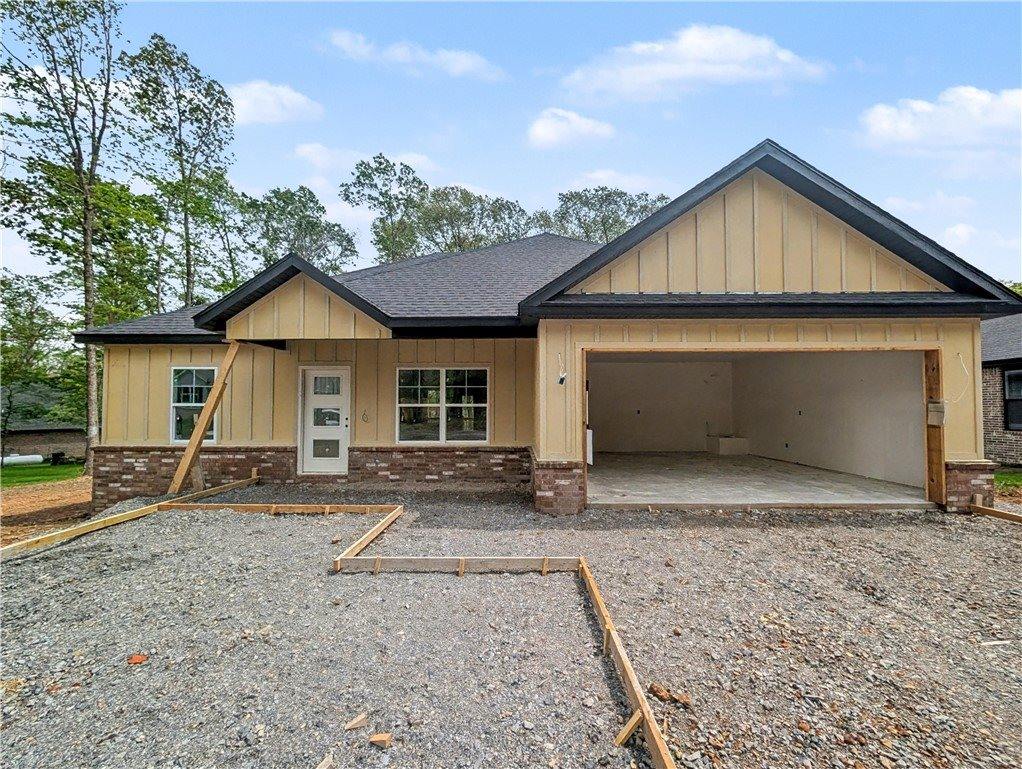 4 Bayloch Lane, Bella Vista, AR 72715