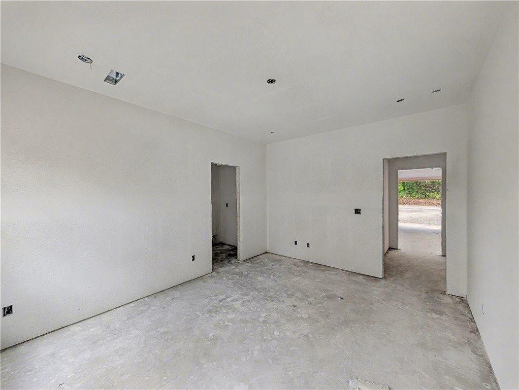 4 Bayloch Lane, Bella Vista, AR 72715