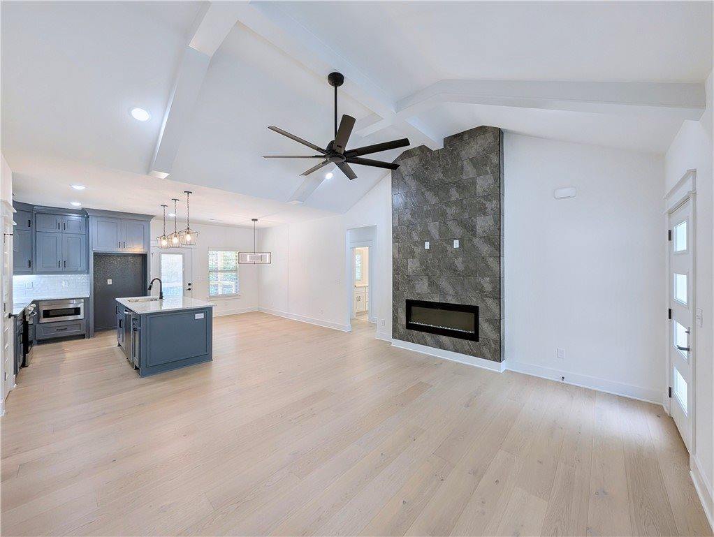 4 Bayloch Lane, Bella Vista, AR 72715